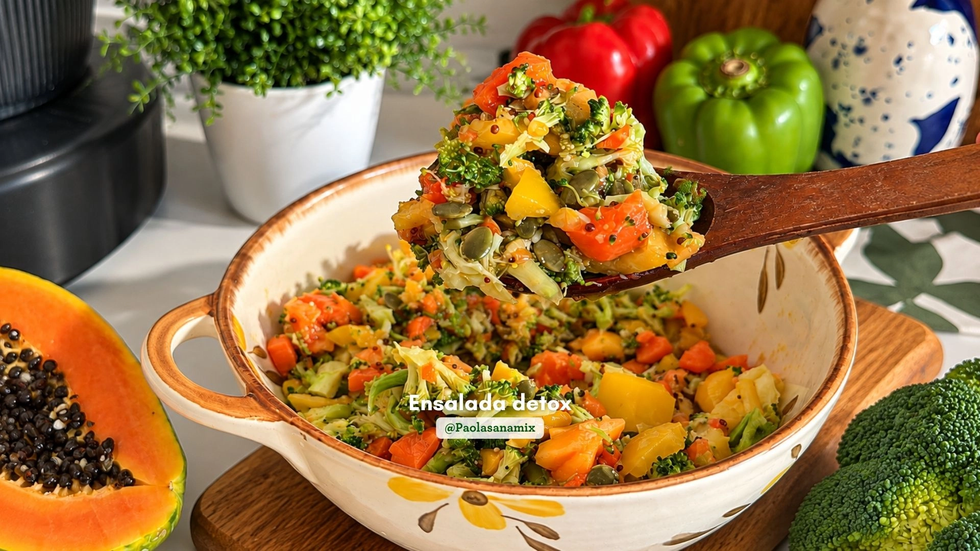 Ensalada detox con papaya y brócoli en Thermomix: lista en 5 minutos  Copiar