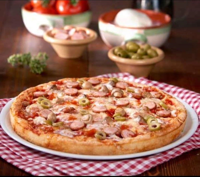 Pizza sin gluten casera con Thermomix para celíacos