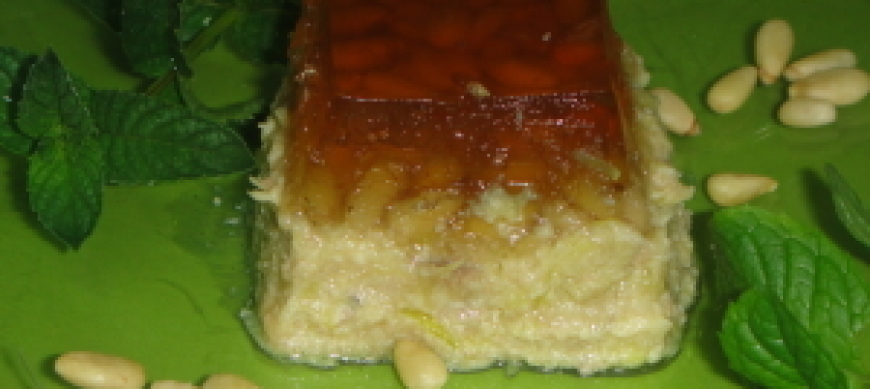 Espuma de foie con gelatina de moscatel