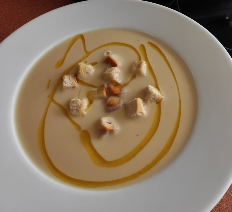 Sopa Griega de garbanzos