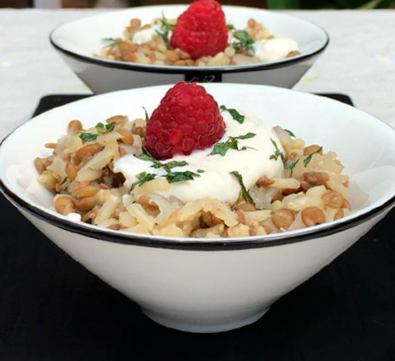 LENTEJAS Y ARROZ CON CEBOLLA FRITA (MUJADARRAH)