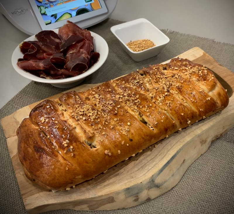 Trenza de Cecina, Queso de Cabra y Manzana