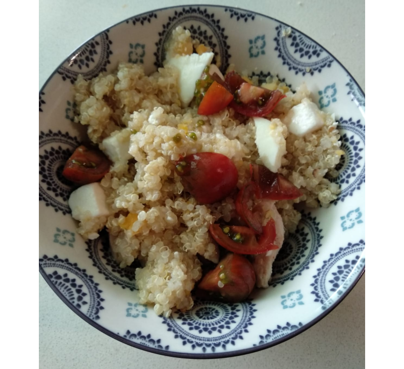 Ensalada de quinoa y queso feta (sin gluten)