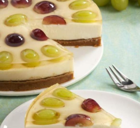 Tarta de queso con uvas