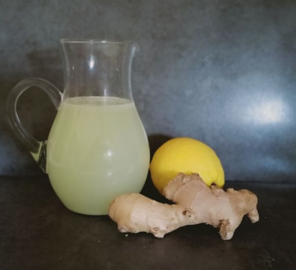 Limonada con genjibre y limón