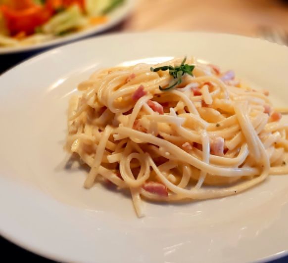 TALLARINES CARBONARA