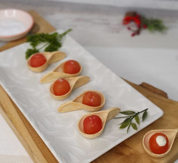 BOMBONES DE CHERRY AL PESTO